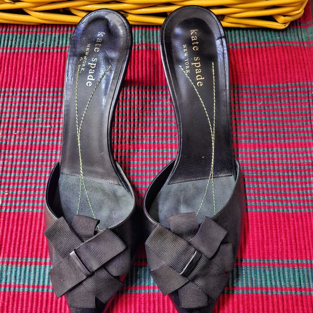 Kate Spade Women’s Black Ruffled Leather Pointed Toe Kitten Heels Mules Sz. 6.5.